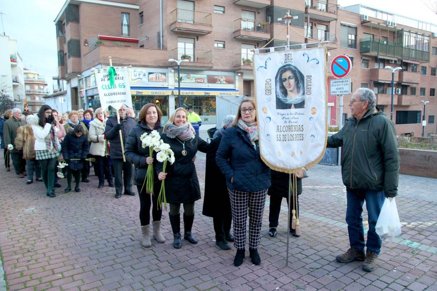 Participantes al evento Ofrenda de floral a la Virgen de la Paz – 2020