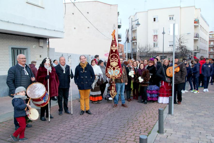Participantes al evento Ofrenda de floral a la Virgen de la Paz – 2020