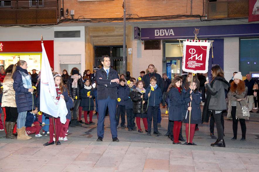 Fiestas Virgen de la Paz 2019 - Ofrenda Floral - Grupo de profesores y alumnos del  Colegio Padre Manyanet.