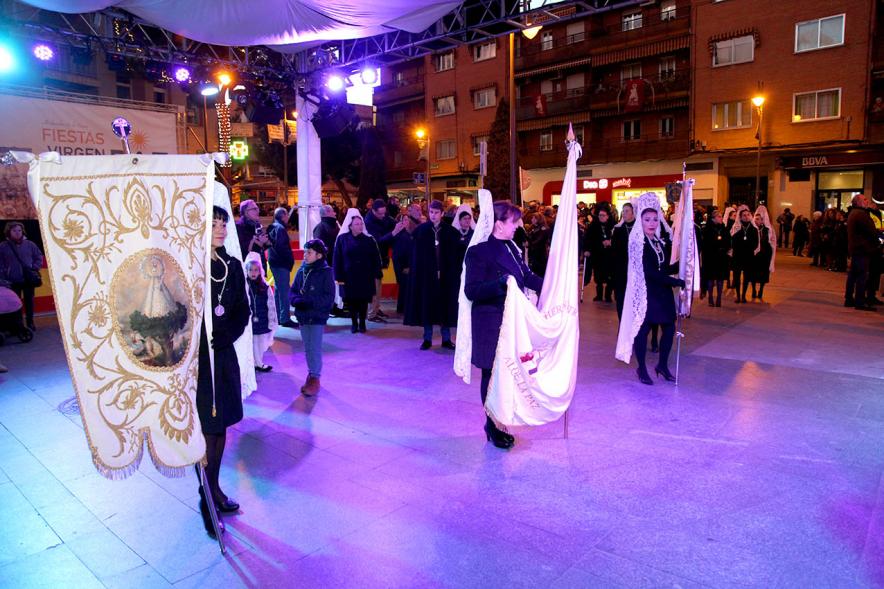 Fiestas Virgen de la Paz 2019 - Ofrenda Floral - Imagen  nocturna de las Camareras de la Virgen.
