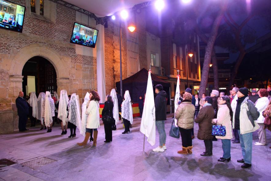  Participantes al evento Ofrenda de floral a la Virgen de la Paz – 2020