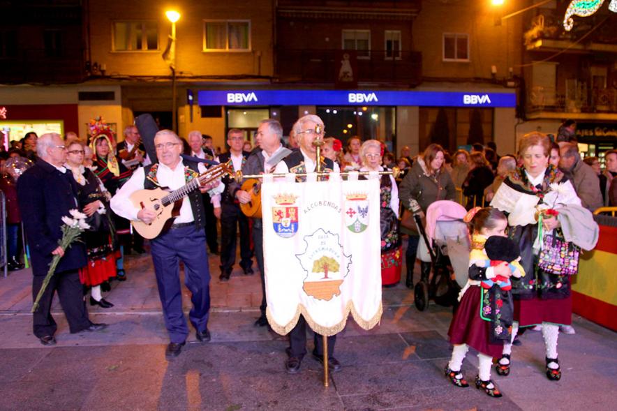 Participantes al evento Ofrenda de floral a la Virgen de la Paz – 2020