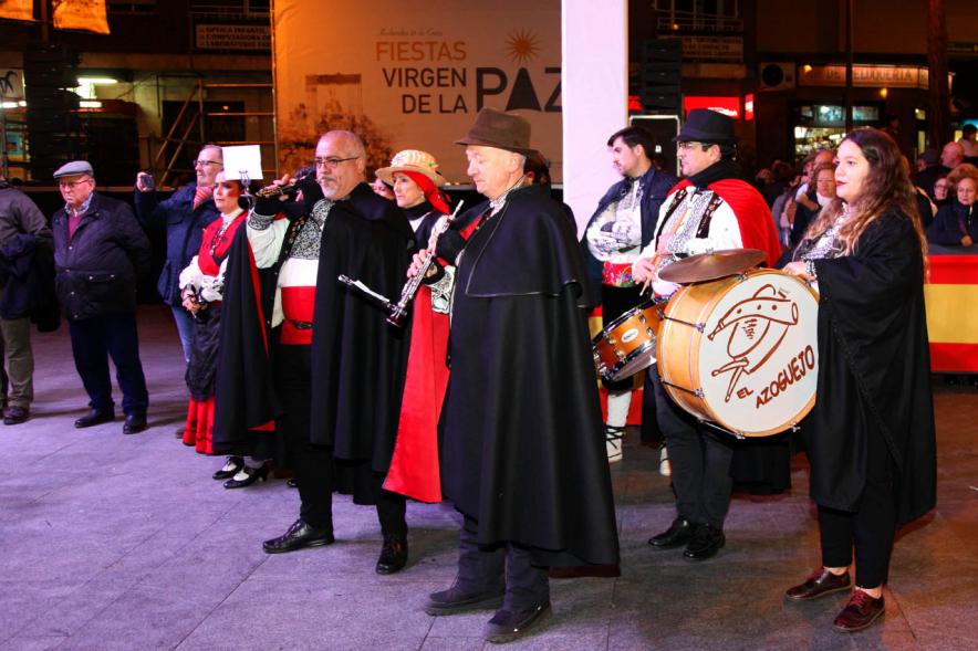 Participantes al evento Ofrenda de floral a la Virgen de la Paz – 2020