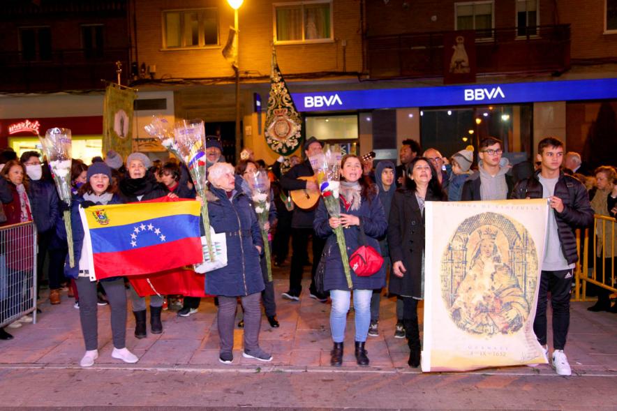 Participantes al evento Ofrenda de floral a la Virgen de la Paz – 2020