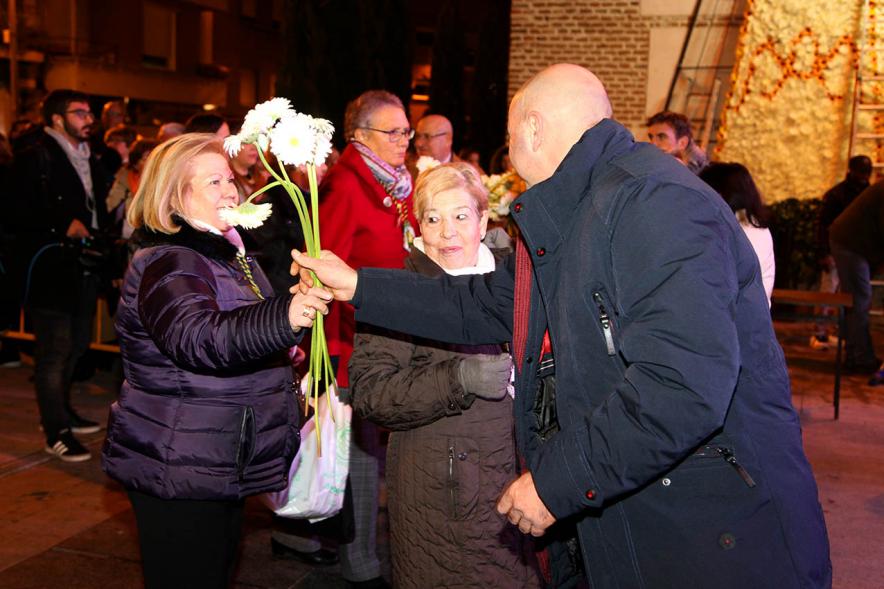  Participantes al evento Ofrenda de floral a la Virgen de la Paz – 2020