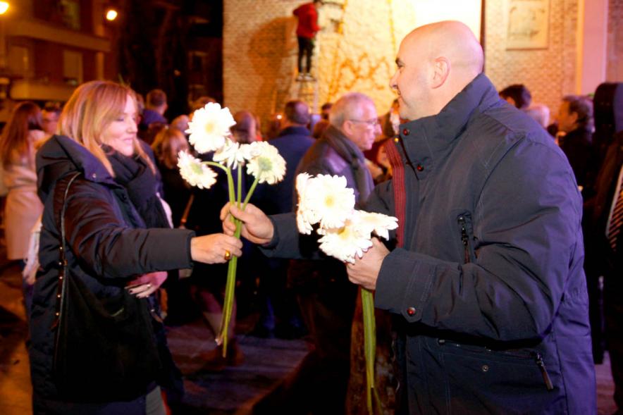 Participantes al evento Ofrenda de floral a la Virgen de la Paz – 2020