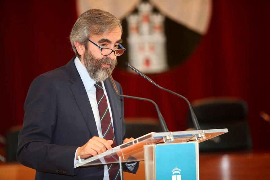 Concejal Pablo Salazar durante discurso