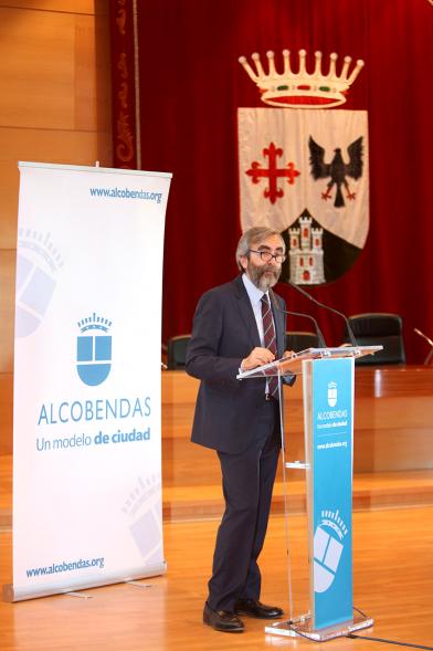Concejal Pablo Salazar durante discurso
