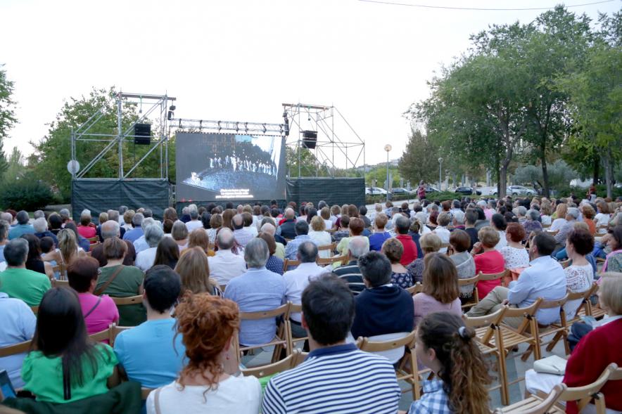 Retransmisión de la Ópera Otello desde el Teatro Real - Imagen del público asistente.