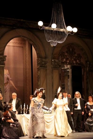 Escenas de la obra. Ópera La Traviatta