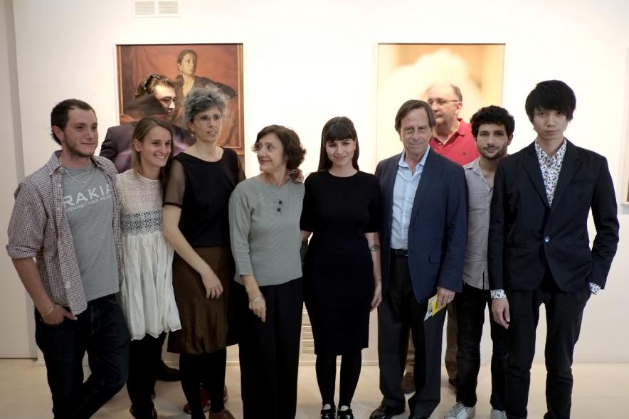 Inauguración Exposición Confines Master PhotoEspaña PIC.A - García de Vinuesa asistiendo a la inauguración de la exposición.