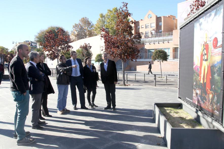 Inauguración Exposición "Iconos P.P.M." de Pablo Pérez Mínguez -  Las autoridades en la exposición.