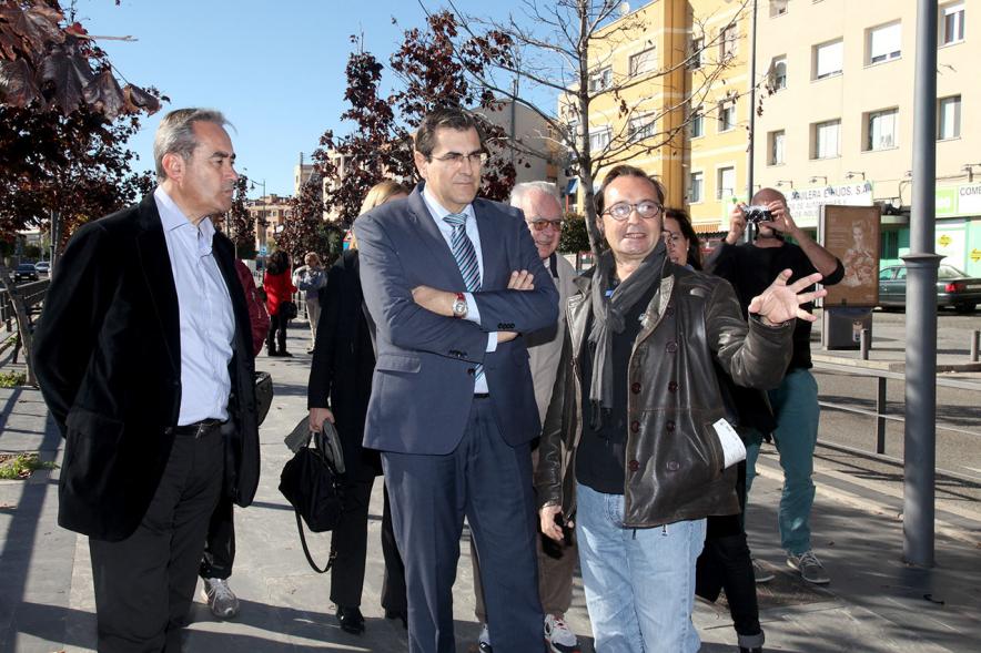 Inauguración Exposición "Iconos P.P.M." de Pablo Pérez Mínguez -  Las autoridades en la exposición.