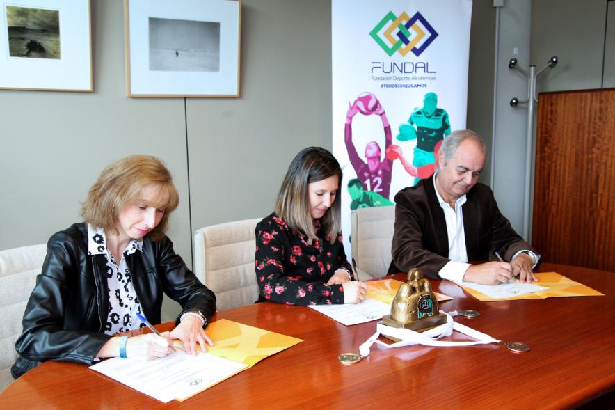 Momento de la firma