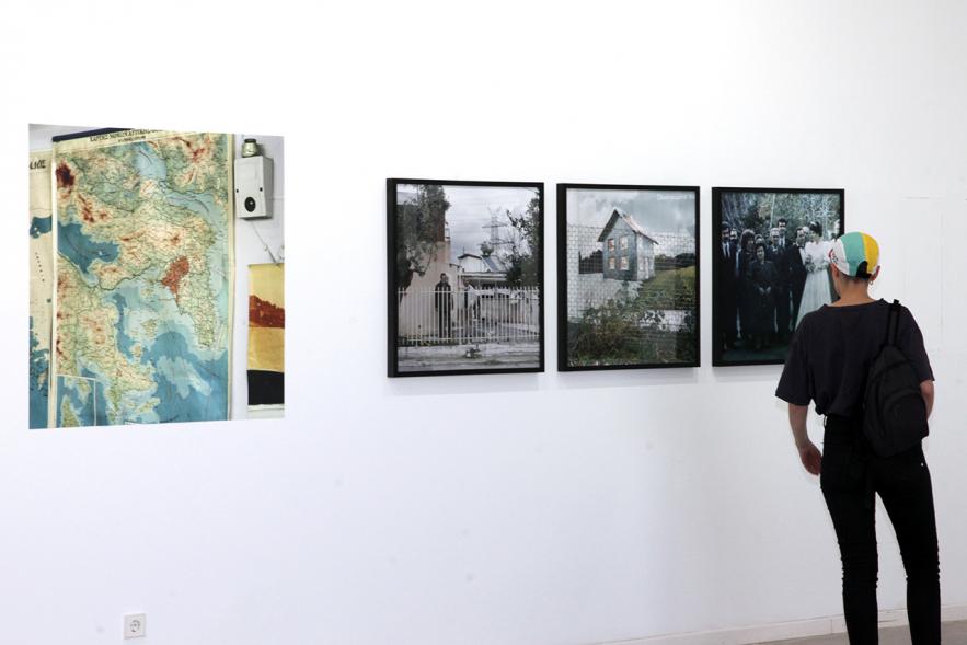 Inauguración de la Exposición "Parallel Crisis" de Yannis  Visitantes de la exposición. -  