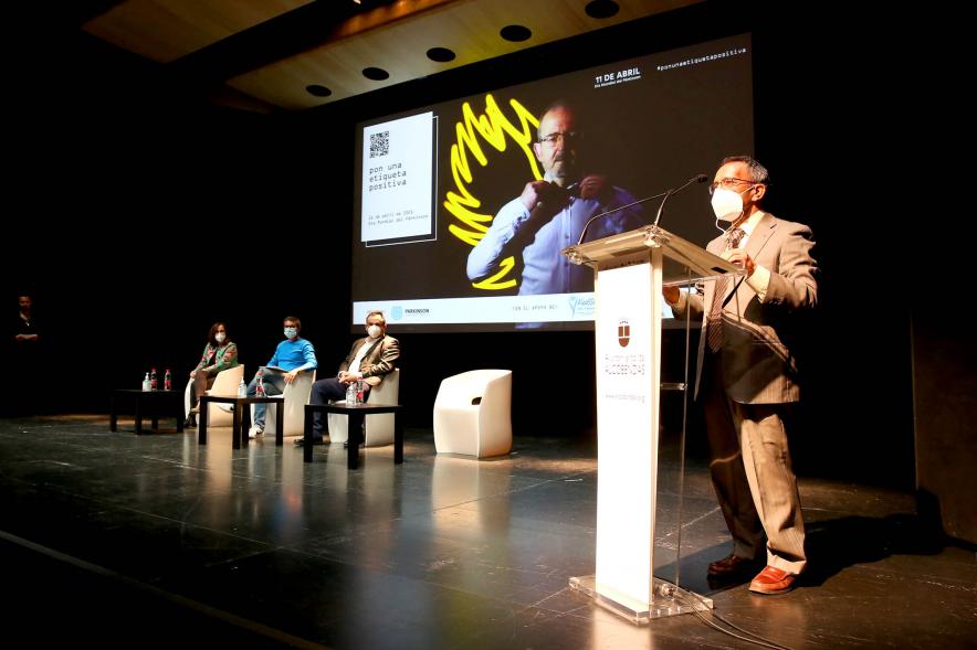 Día Mundial del Parkinson - Imagen de un momento de la intervención del presidente de AlcoSse Párkinson Antonio González.