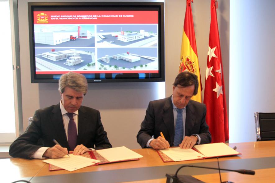 Momento de la firma
