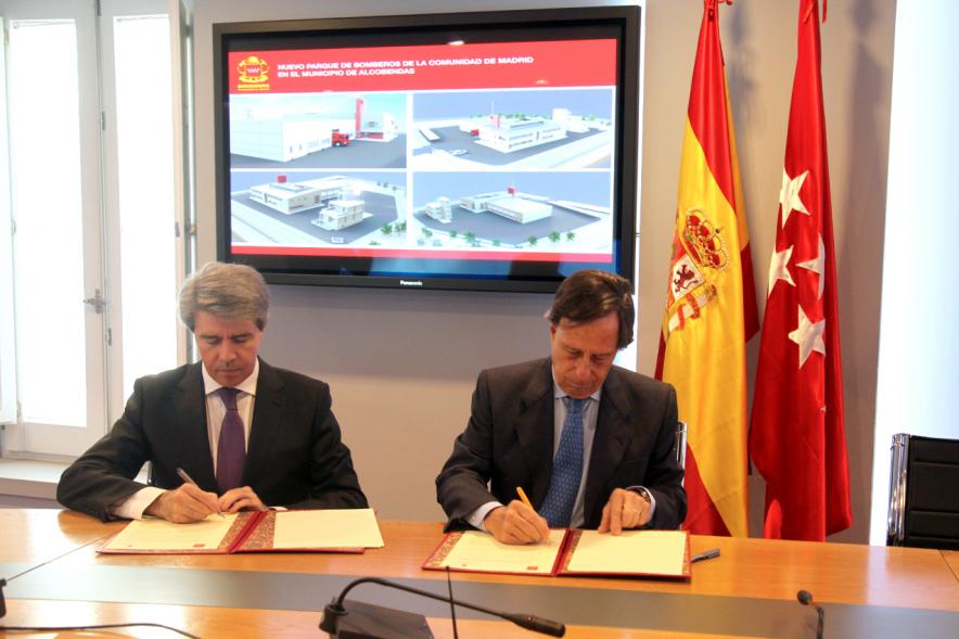 Momento de la firma