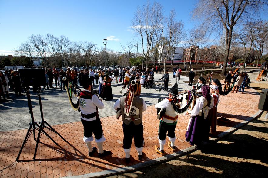Bailes típicos en la Inauguración Parque de Asturias y Cantabria - 2020