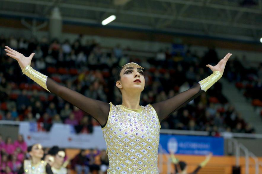 Campeonato Autonómico de Patinaje - Grupos Patinaje Show - Imagen de una patinadora en un momento de la actuación.