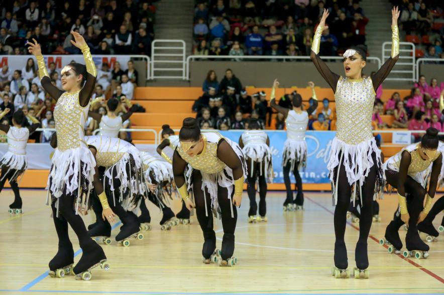 Campeonato Autonómico de Patinaje - Grupos Patinaje Show - Imagen de un momento de la actuación de uno de los equipos.