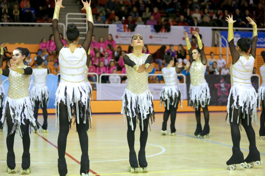 Campeonato Autonómico de Patinaje - Grupos Patinaje Show - Imagen de un momento de la actuación de uno de los equipos.