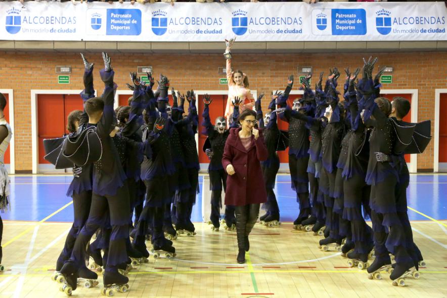 Campeonato Autonómico de Patinaje - Grupos Patinaje Show - Imagen de un momento de la actuación de uno de los equipos.