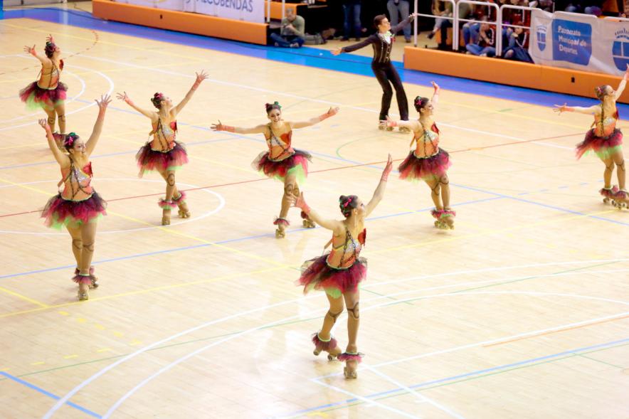 Campeonato Autonómico de Patinaje - Grupos Patinaje Show - Imagen de un momento de la actuación de uno de los equipos.