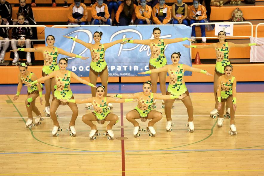 Campeonato Autonómico de Patinaje - Grupos Patinaje Show - Imagen de un momento de la actuación de uno de los equipos.