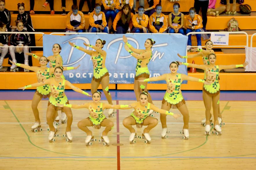 Campeonato Autonómico de Patinaje - Grupos Patinaje Show - Imagen de un momento de la actuación de uno de los equipos.