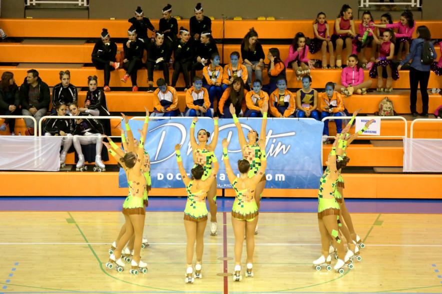Campeonato Autonómico de Patinaje - Grupos Patinaje Show - Imagen de un momento de la actuación de uno de los equipos.