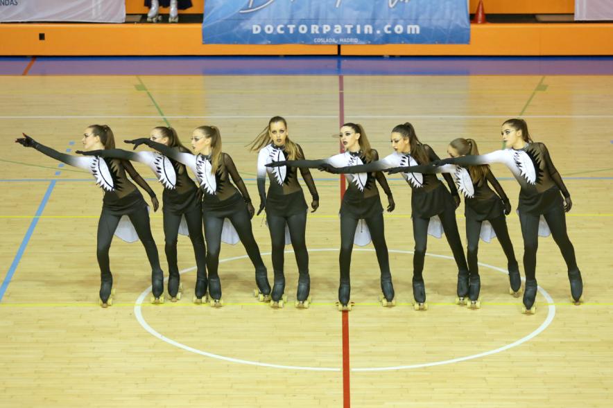 Campeonato Autonómico de Patinaje - Grupos Patinaje Show - Imagen de un momento de la actuación de uno de los equipos.