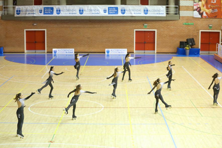 Campeonato Autonómico de Patinaje - Grupos Patinaje Show - Imagen de un momento de la actuación de uno de los equipos.