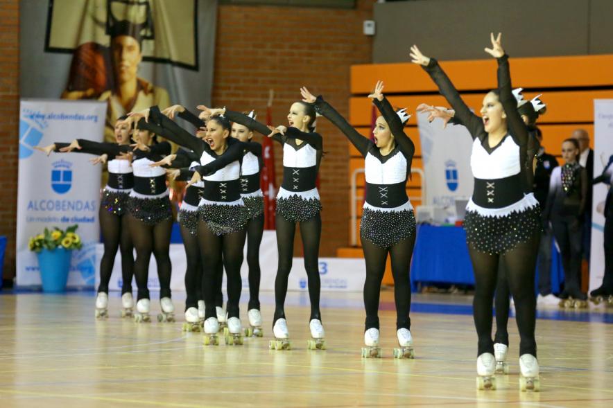 Campeonato Autonómico de Patinaje - Grupos Patinaje Show - Imagen de un momento de la actuación de uno de los equipos.
