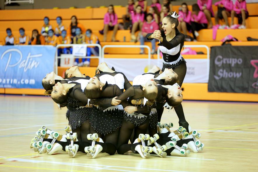 Campeonato Autonómico de Patinaje - Grupos Patinaje Show - Imagen de un momento de la actuación de uno de los equipos.