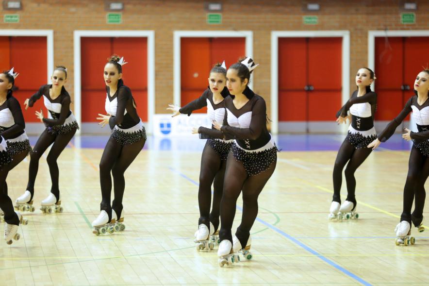 Campeonato Autonómico de Patinaje - Grupos Patinaje Show - Imagen de un momento de la actuación de uno de los equipos.