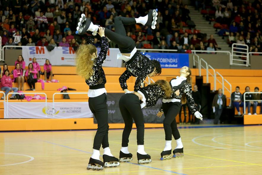Campeonato Autonómico de Patinaje - Grupos Patinaje Show - Imagen de un momento de la actuación de uno de los equipos.