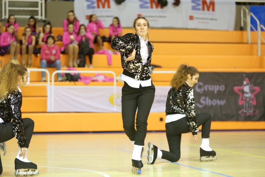 Campeonato Autonómico de Patinaje - Grupos Patinaje Show - Imagen de un momento de la actuación de uno de los equipos.