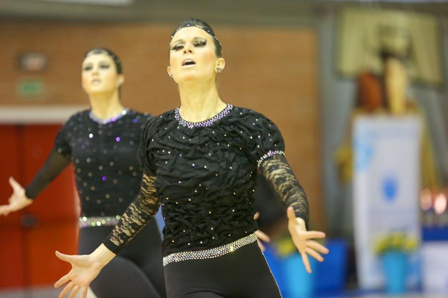 Campeonato Autonómico de Patinaje - Grupos Patinaje Show - Imagen de una patinadora en un momento de la actuación.