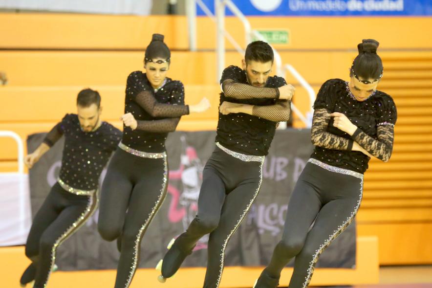 Campeonato Autonómico de Patinaje - Grupos Patinaje Show - Imagen de un momento de la actuación de uno de los equipos.
