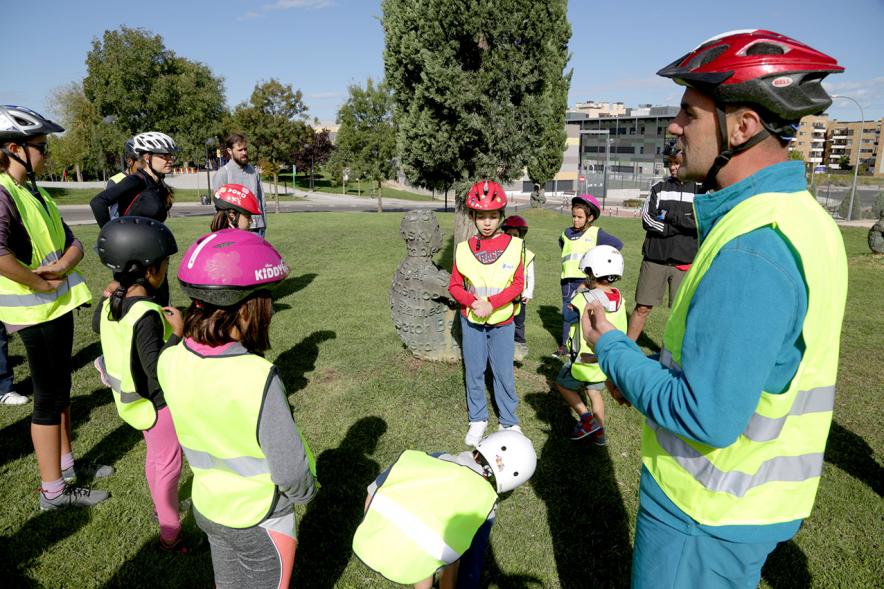 Participantes en el Parque Sur de Fuente Lucha. 