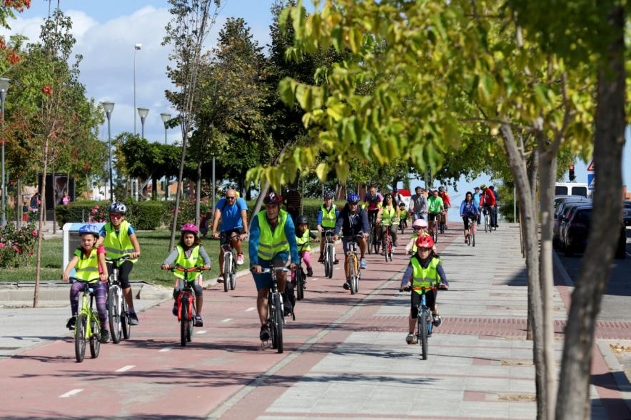 Pedaleando con Mucho Arte . Parque Sur Fuente Lucha.