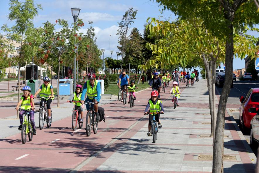 Pedaleando con Mucho Arte -Parque Sur Fuente Lucha.