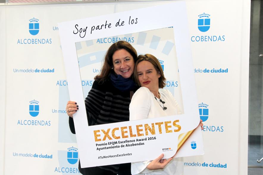 Jornada en torno a la Excelencia en la Gestión en Alcobendas (Photocall) - Posado compartido.  