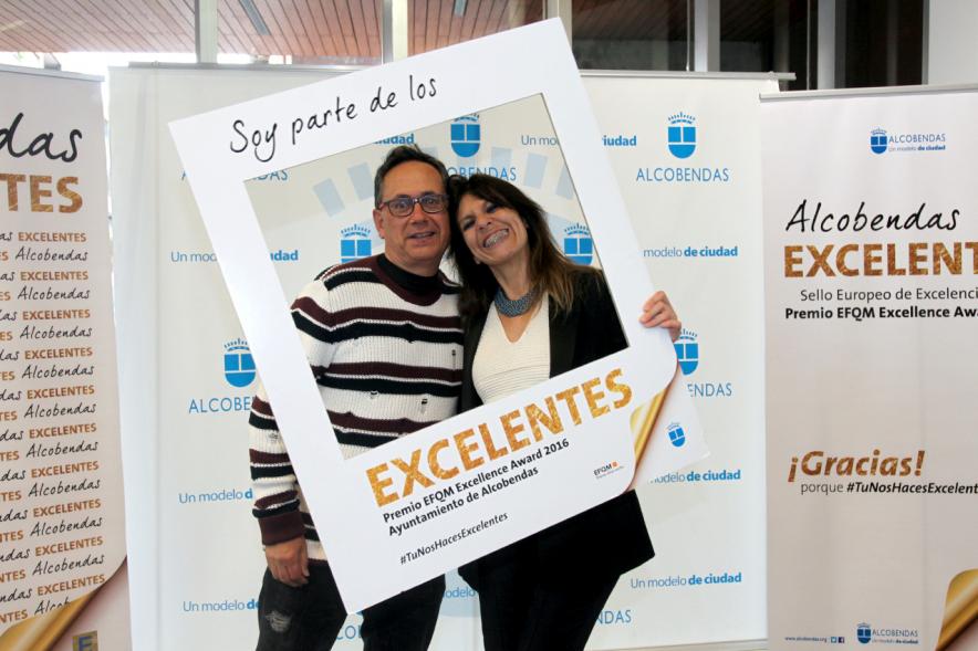 Jornada en torno a la Excelencia en la Gestión en Alcobendas (Photocall) - Posado compartido. 