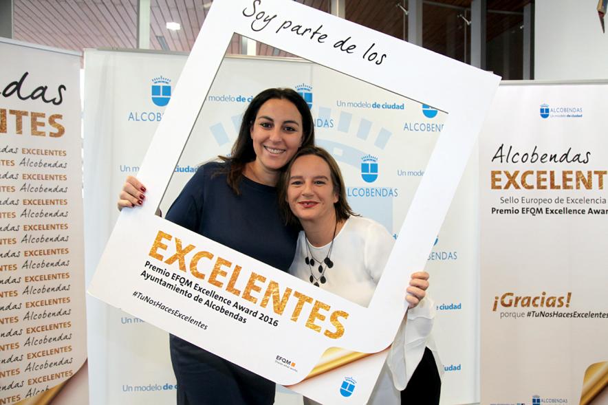 Jornada en torno a la Excelencia en la Gestión en Alcobendas (Photocall) - Posado compartido.  