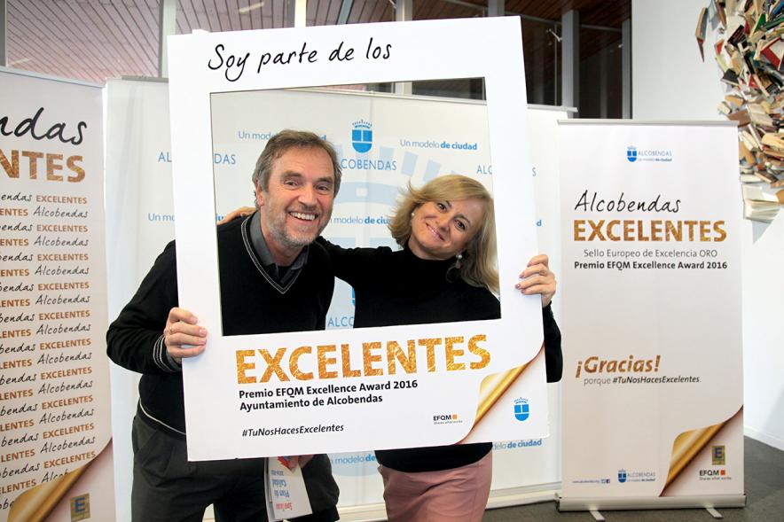 Jornada en torno a la Excelencia en la Gestión en Alcobendas (Photocall) - Posado compartido.  