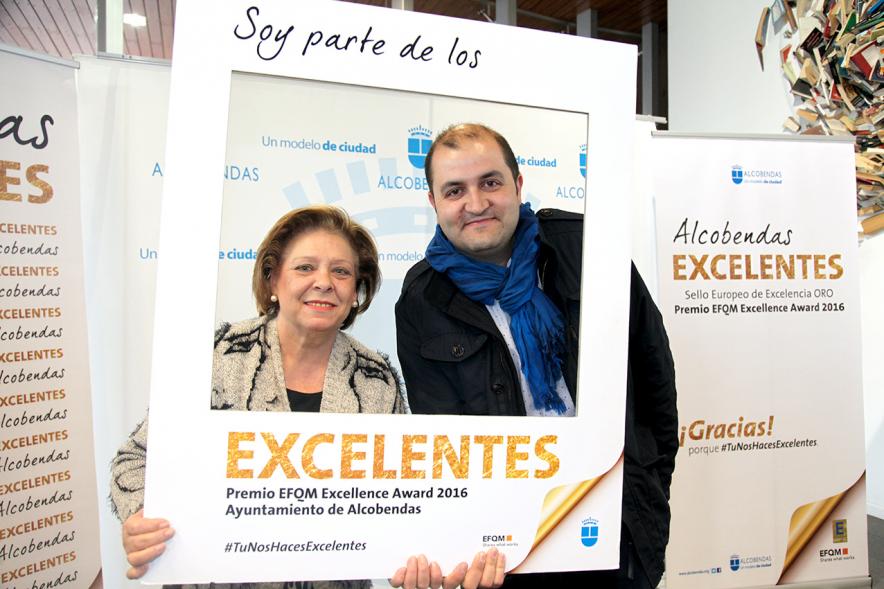 Jornada en torno a la Excelencia en la Gestión en Alcobendas (Photocall) - Posado compartido.  