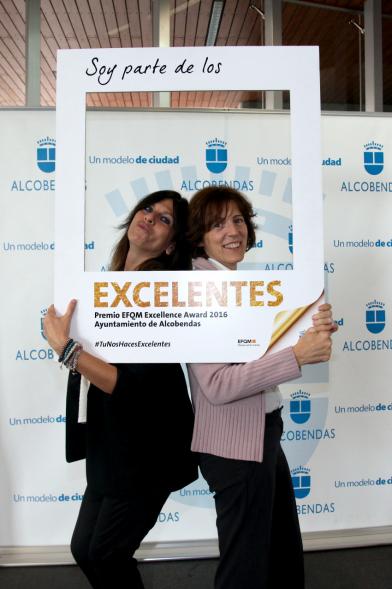 Jornada en torno a la Excelencia en la Gestión en Alcobendas (Photocall) -  Dos participantes.