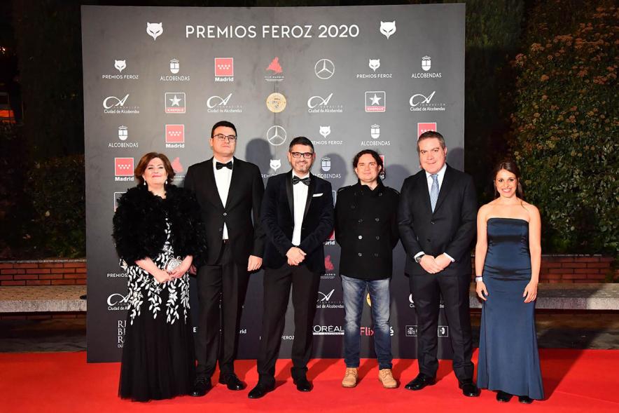 Miembros del consistorio posando en el photocall